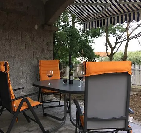 Small Summer House Arpa Kavran